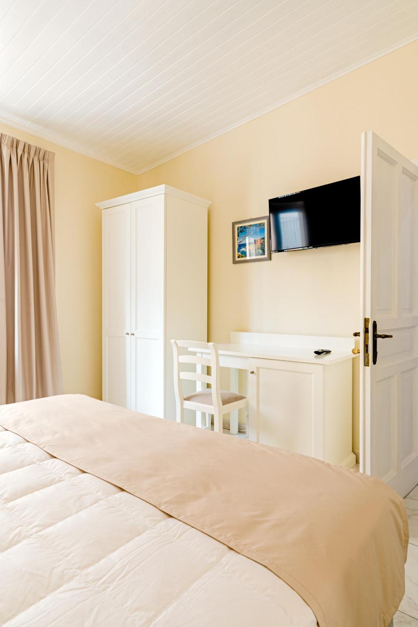 Hotel Da Raffaele Ίσκια Εξωτερικό φωτογραφία