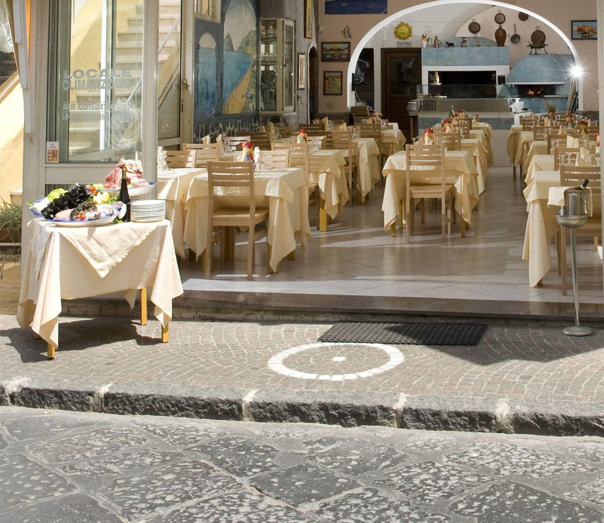 Hotel Da Raffaele Ίσκια Εξωτερικό φωτογραφία